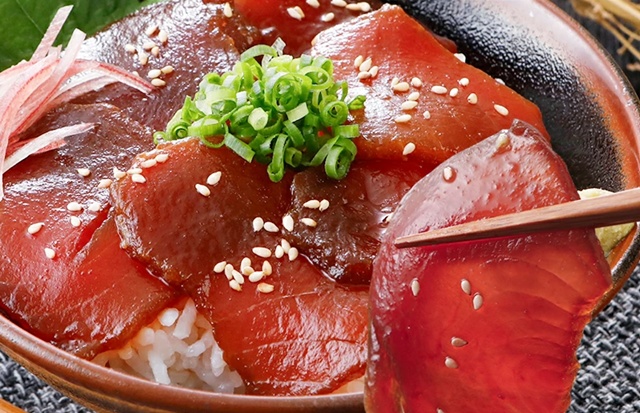 漬ける前10分で決まる！特売マグロを「極上ねっとり丼」にする黄金比と裏技