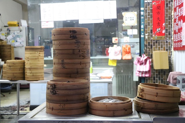 専用蒸し器はいらない。フライパンと「蒸し板」で始める、ズボラな私の『毎日せいろ』生活